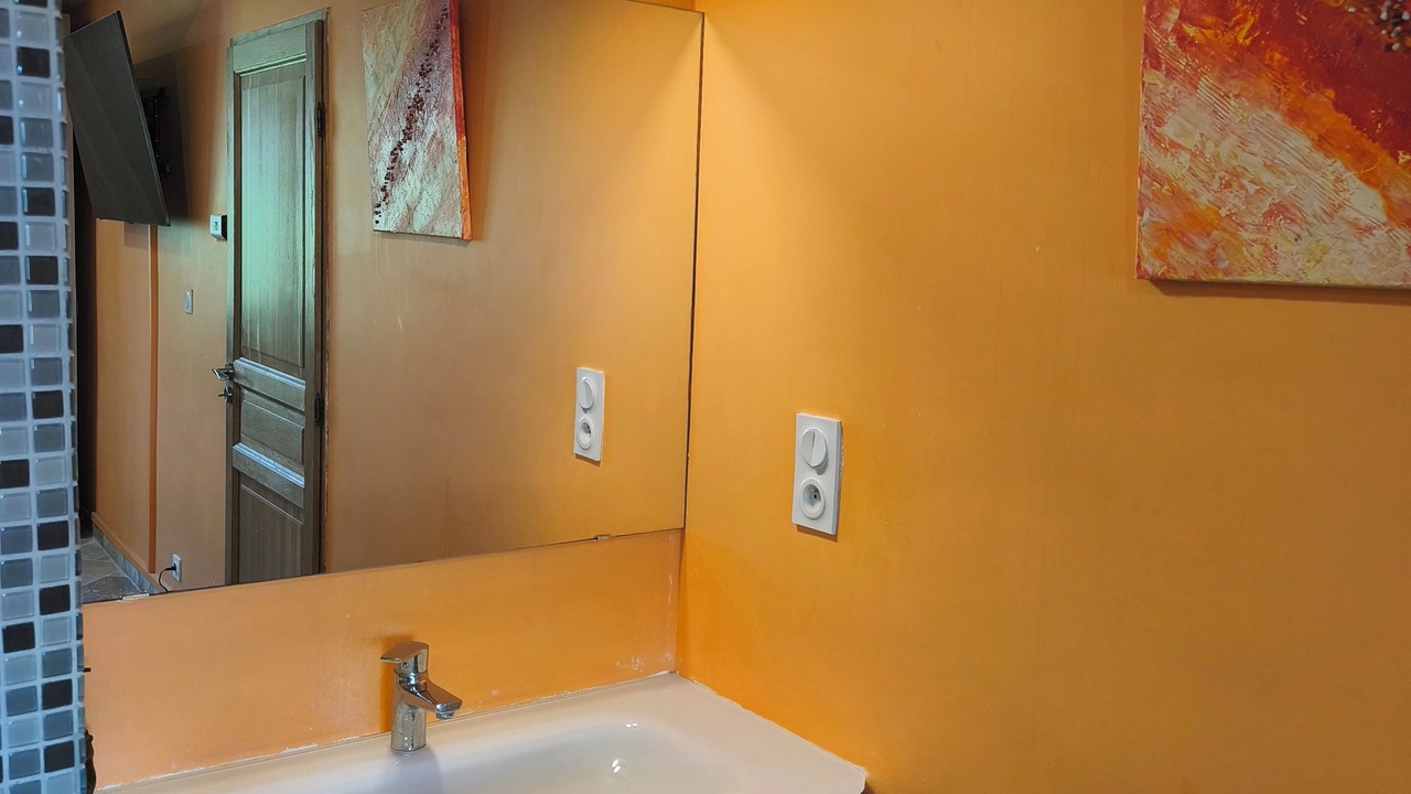 Photo of Bathroom in Claviers
