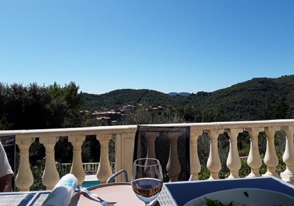 Photo of Outdoor in Claviers