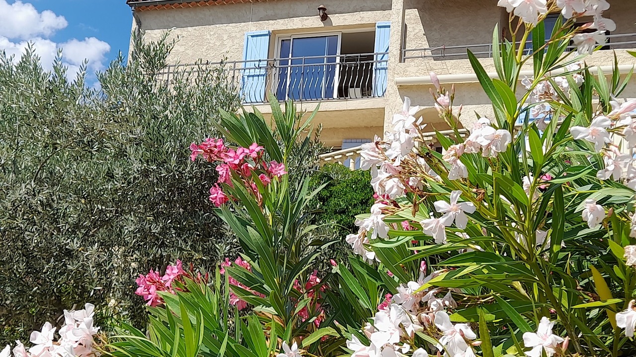 Photo of Outdoor in Claviers