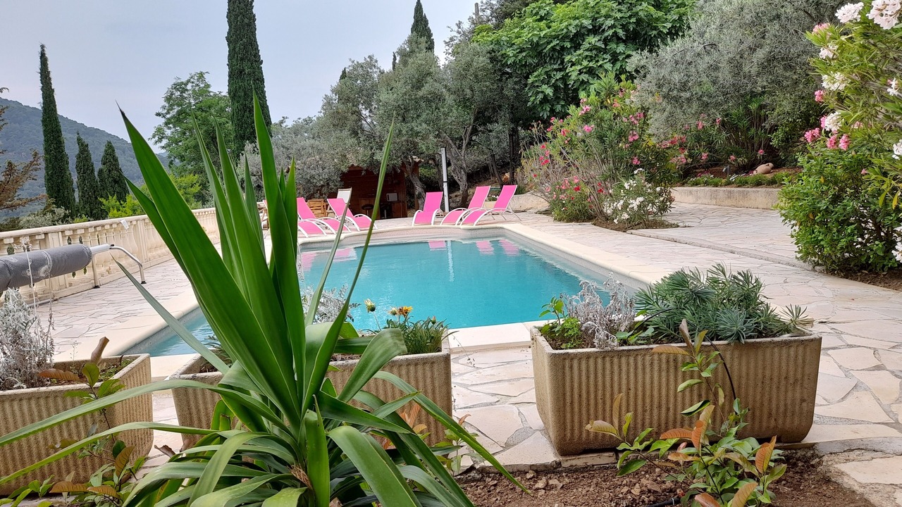 Photo of Outdoor in Claviers