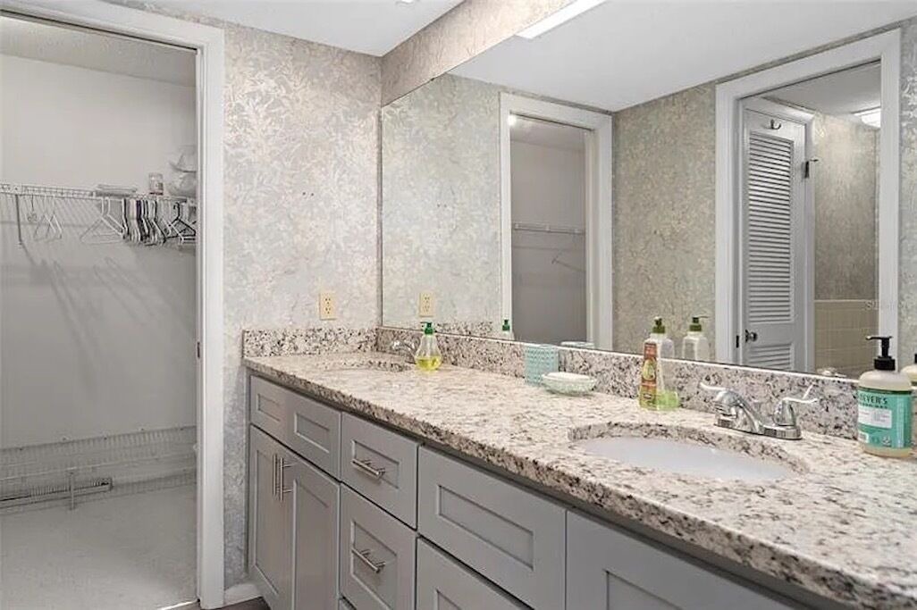 Photo of Bathroom in Dixie Shores