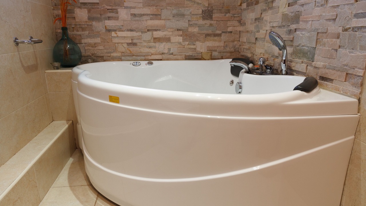 Photo of Bathroom in Pontons