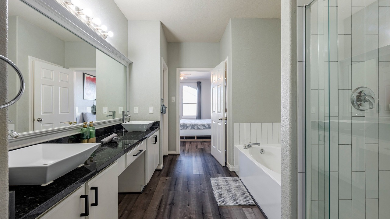 Photo of Bathroom in Clodine