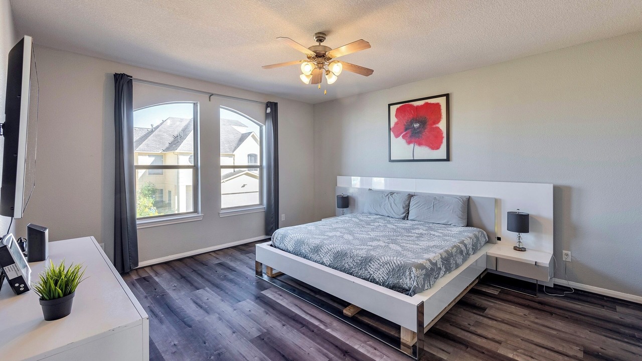Photo of Bedroom in Clodine