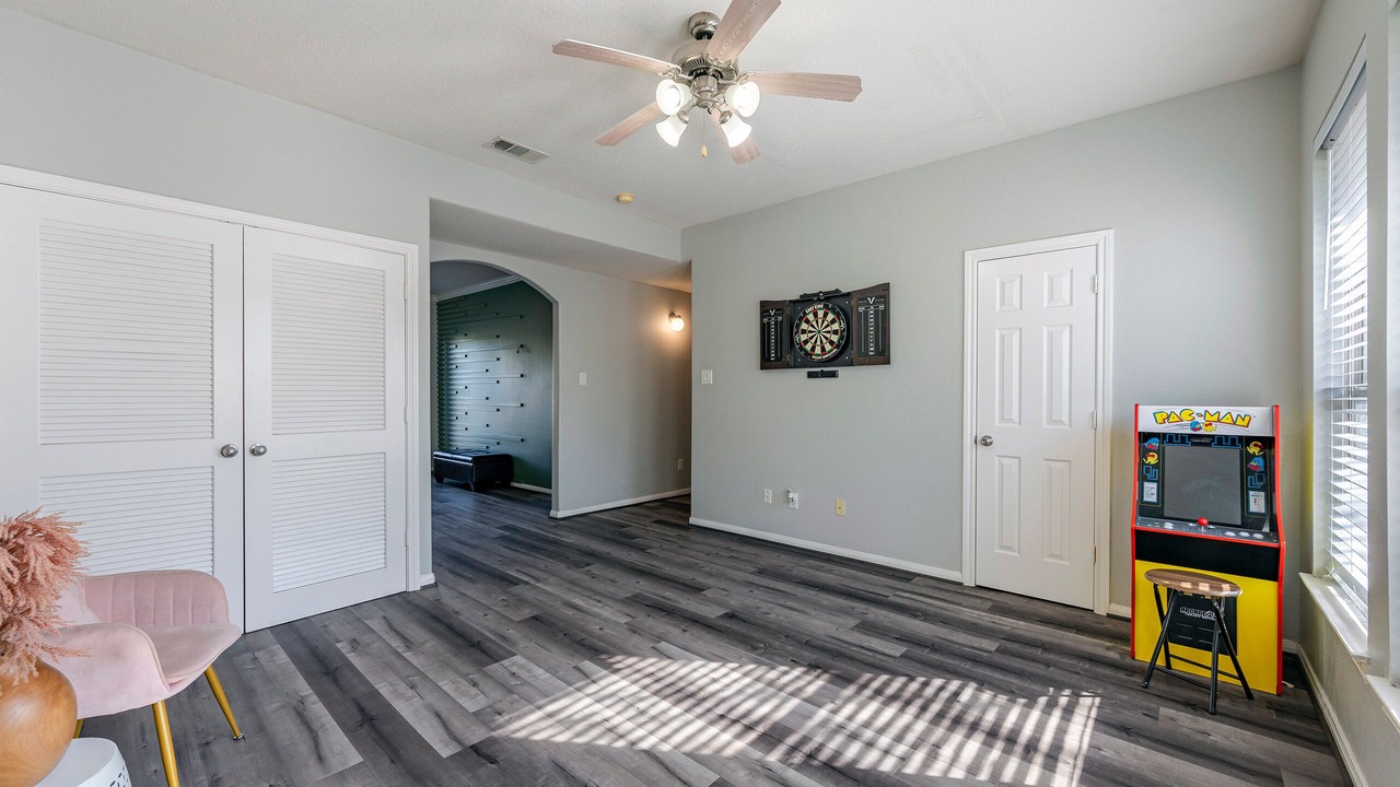 Photo of Bedroom in Clodine