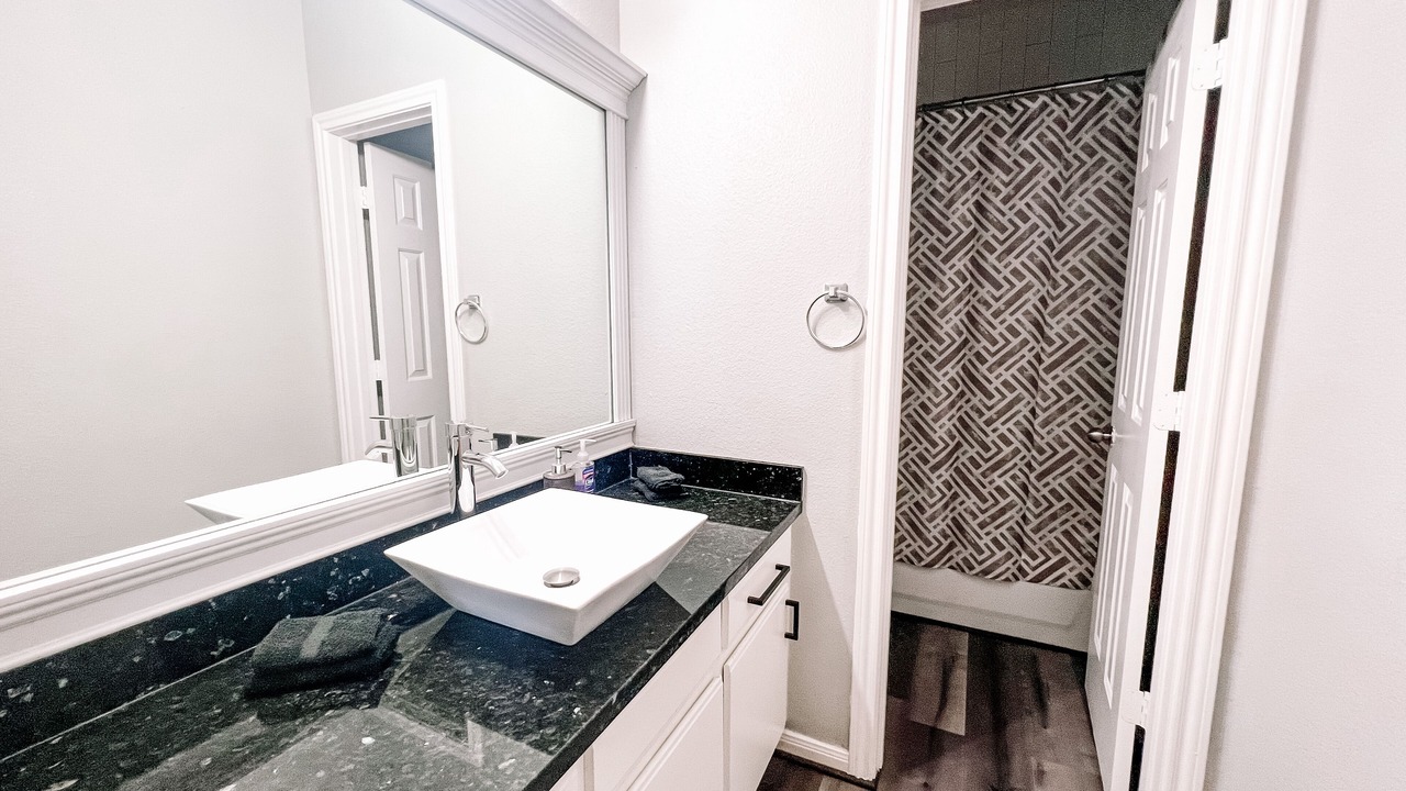Photo of Bathroom in Clodine