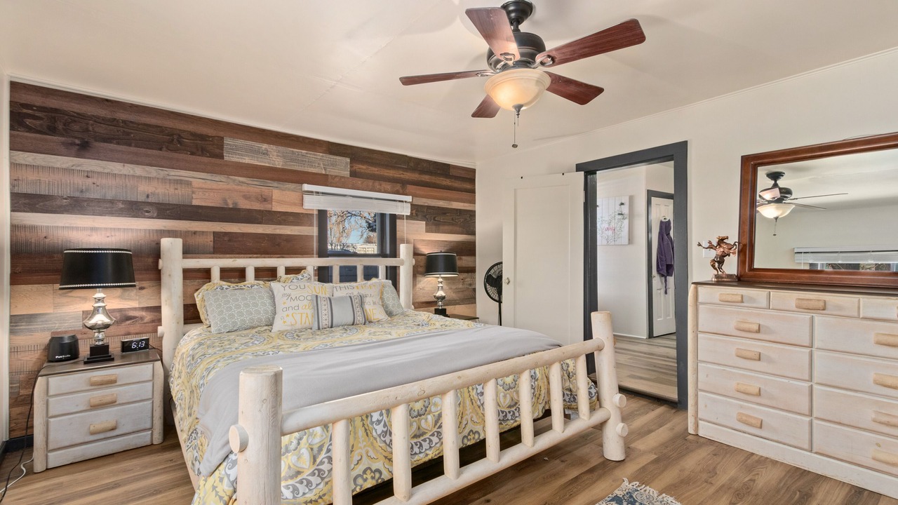 Photo of Others in Saratoga