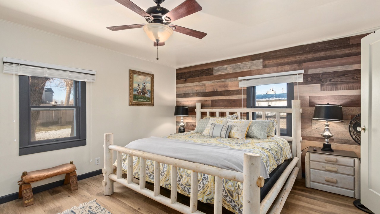 Photo of Others in Saratoga