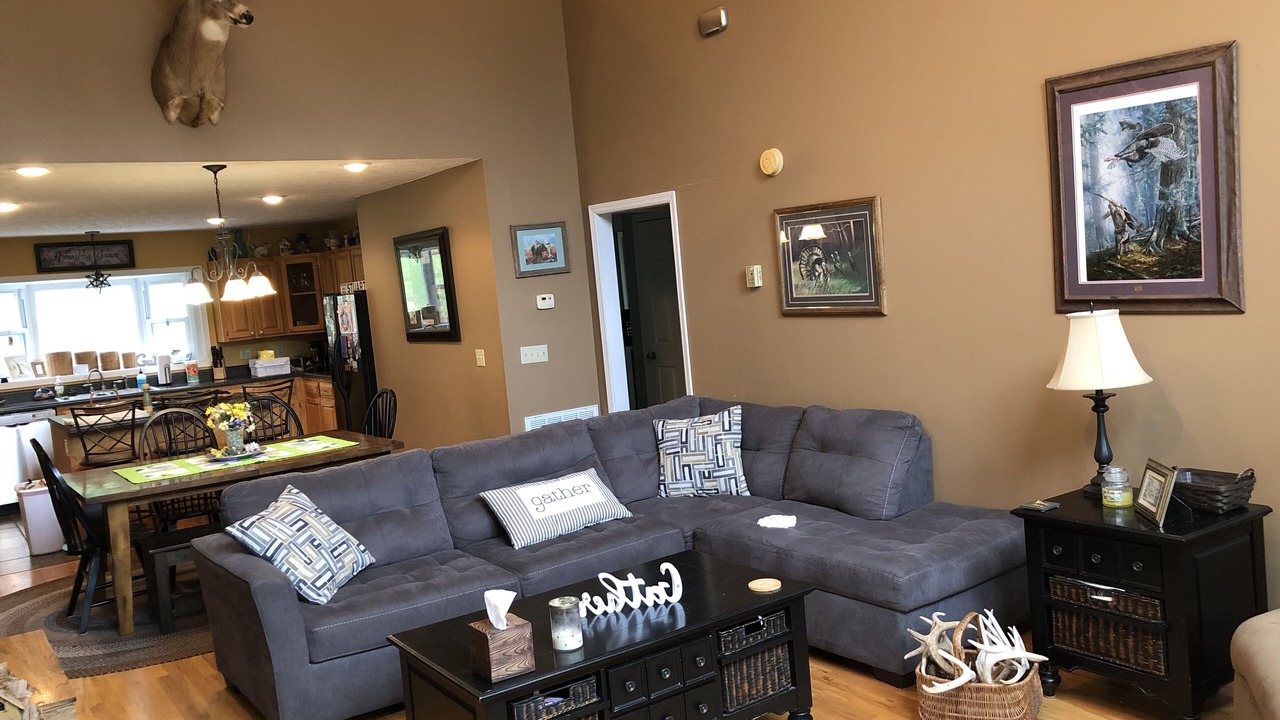 Photo of Livingroom in Peters Creek