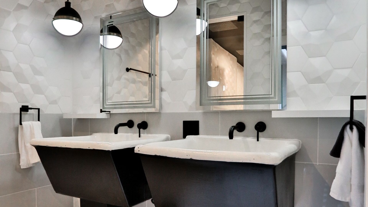 Photo of Bathroom in Shelbyville