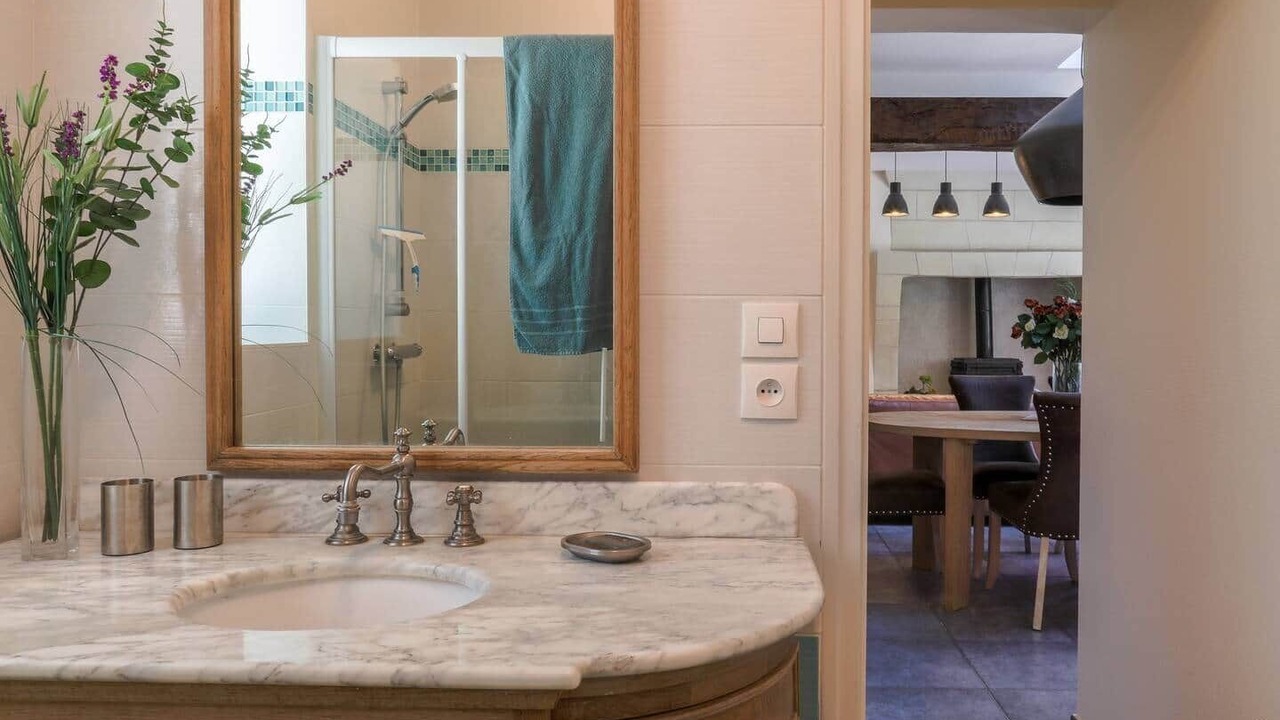 Photo of Bathroom in Continvoir
