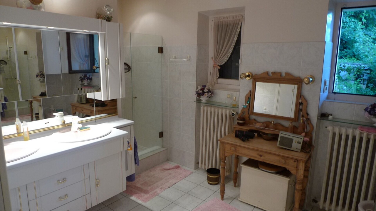 Photo of Bathroom in Conjux