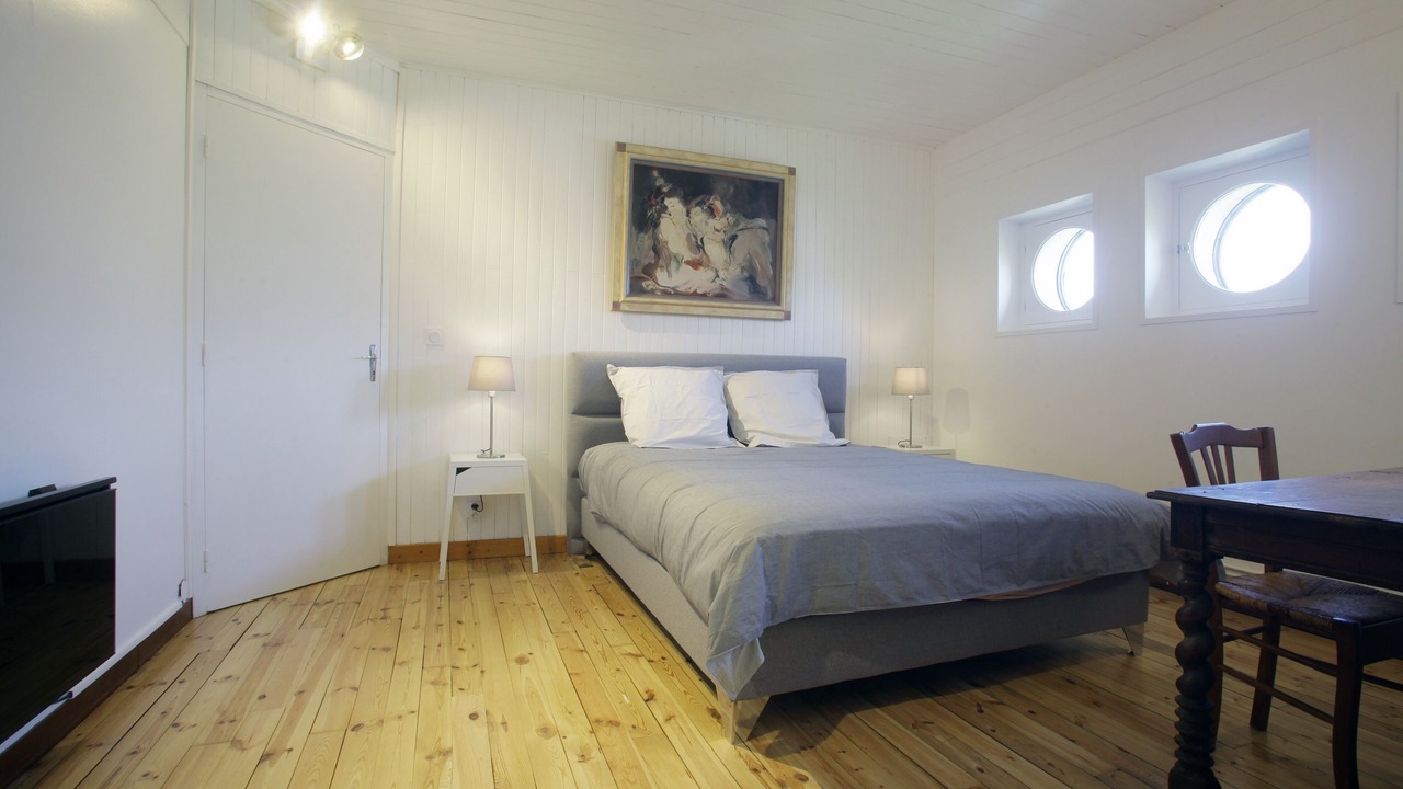 Photo of Bedroom in Conjux