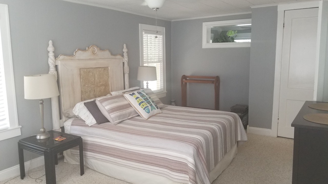Photo of Bedroom in Tarpon Springs