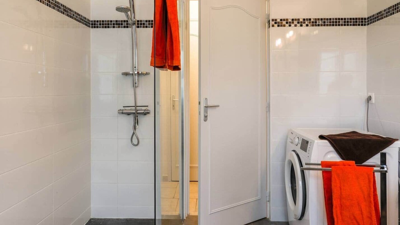 Photo of Bathroom in Continvoir