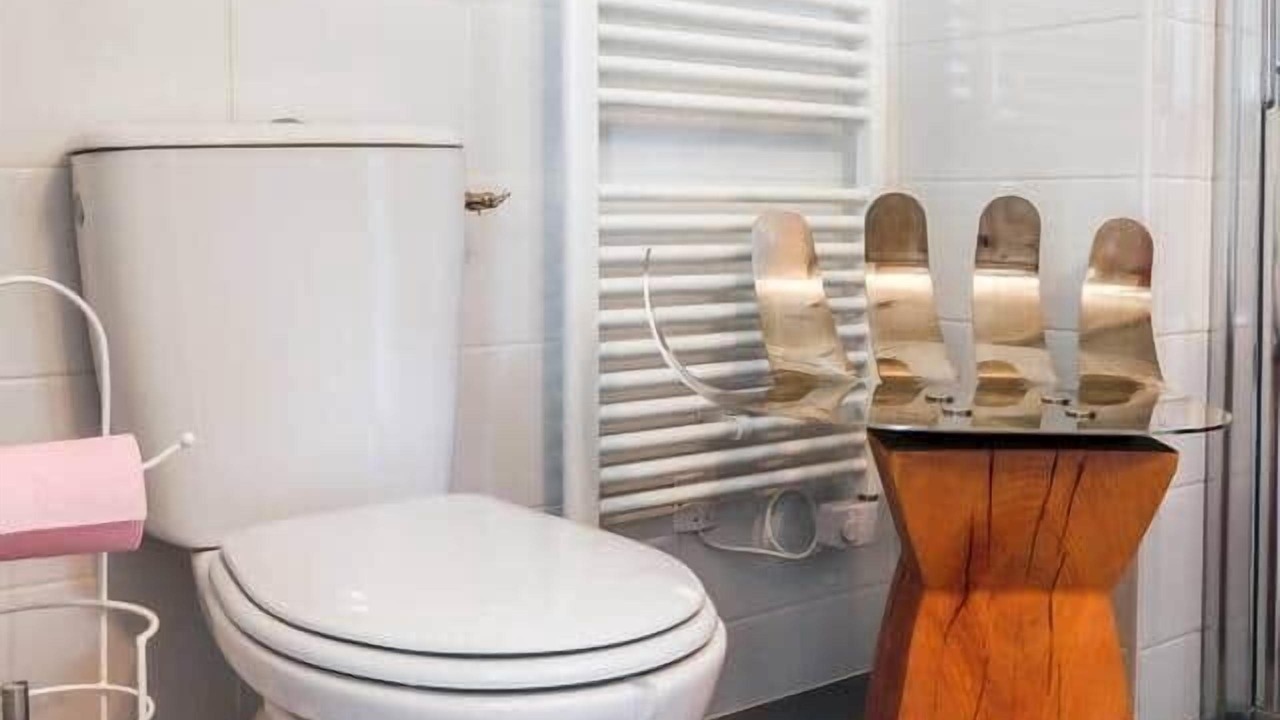 Photo of Bathroom in Continvoir