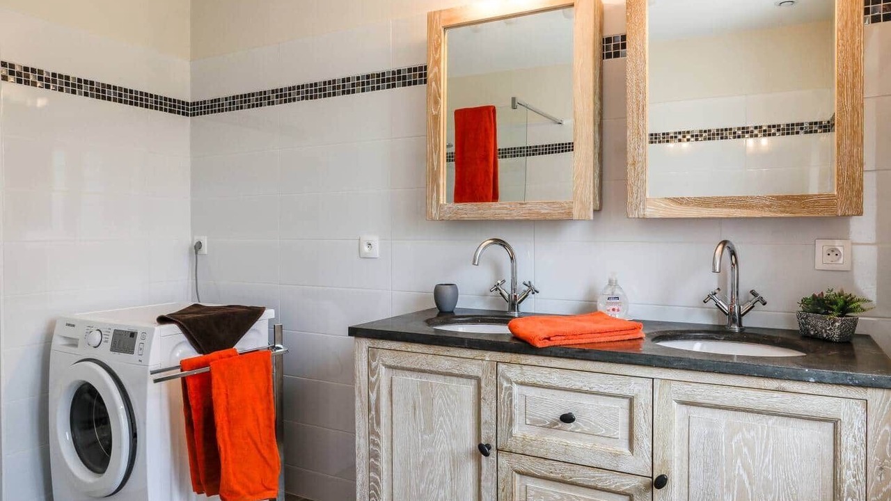 Photo of Bathroom in Continvoir