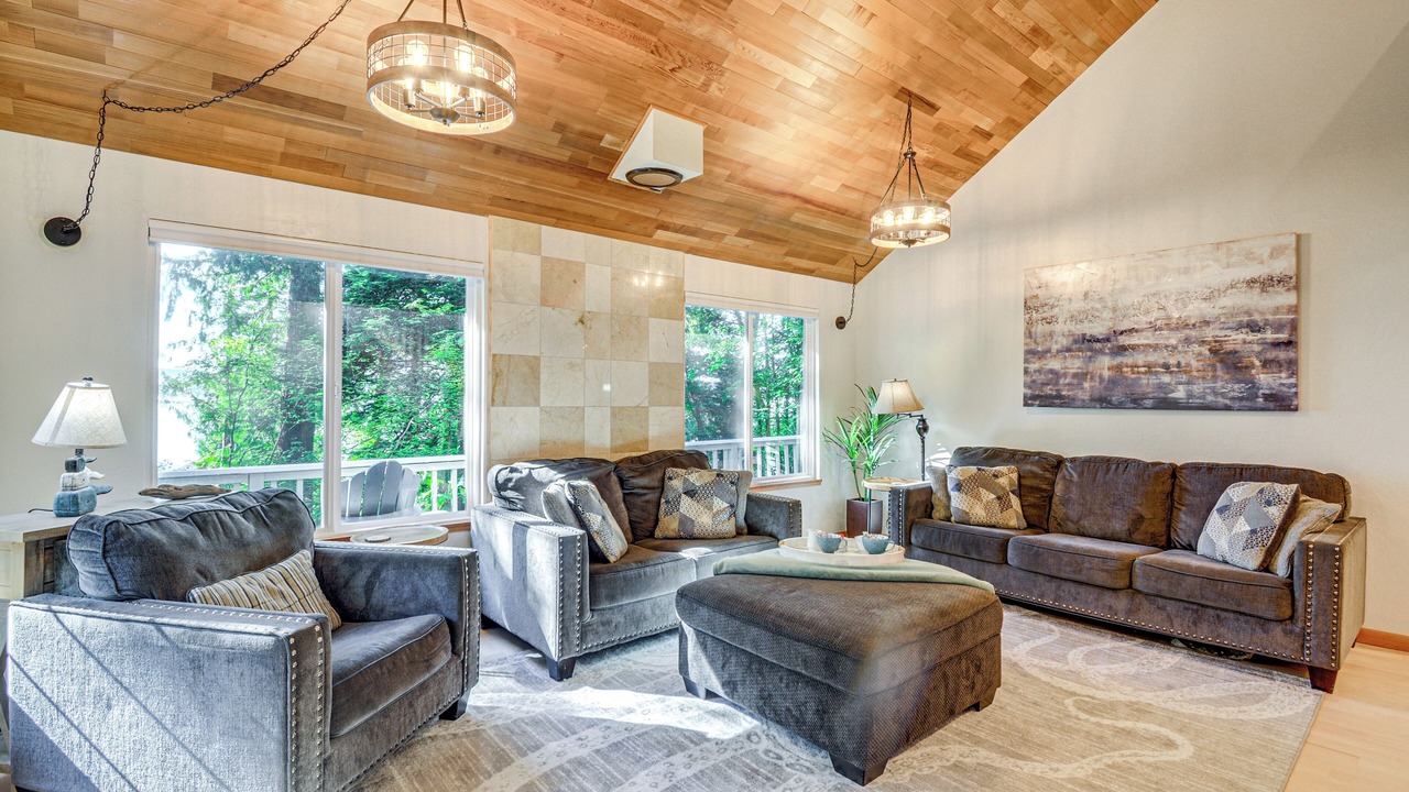 Photo of Livingroom in Potlatch