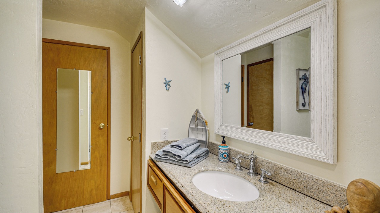 Photo of Bathroom in Potlatch
