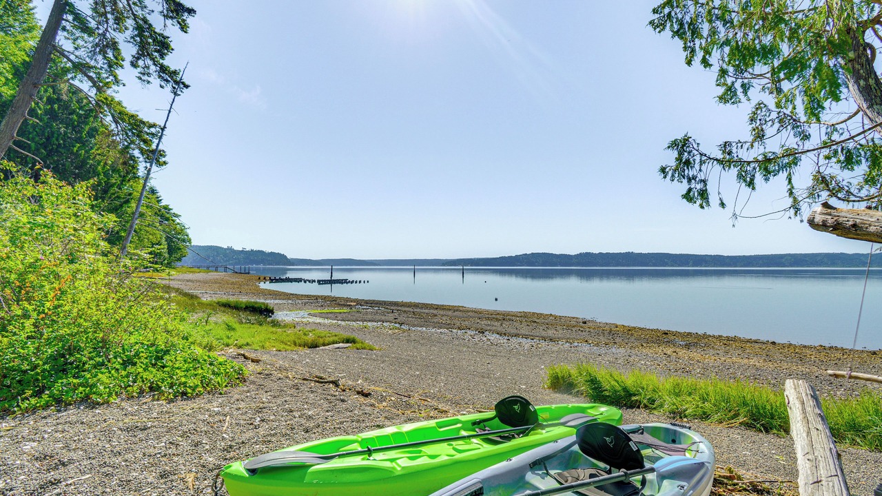 Photo of Others in Potlatch