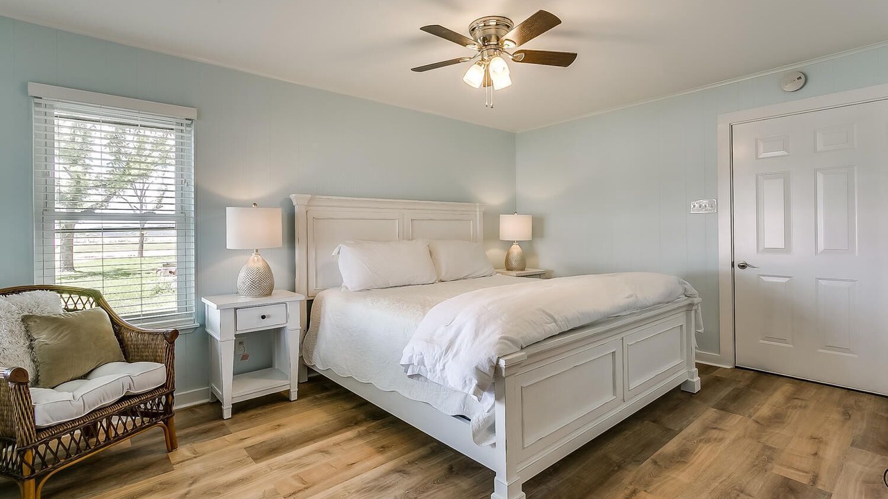 Photo of Bedroom in Graford