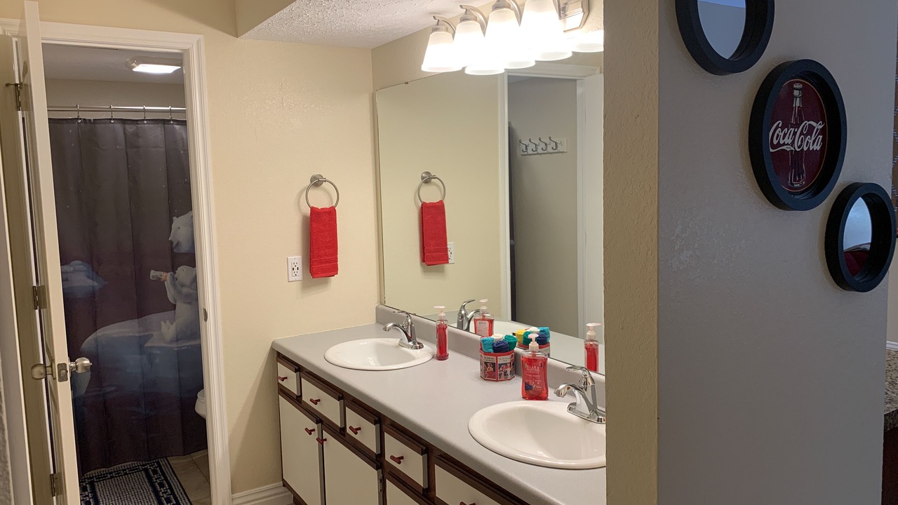 Photo of Bathroom in Table Rock
