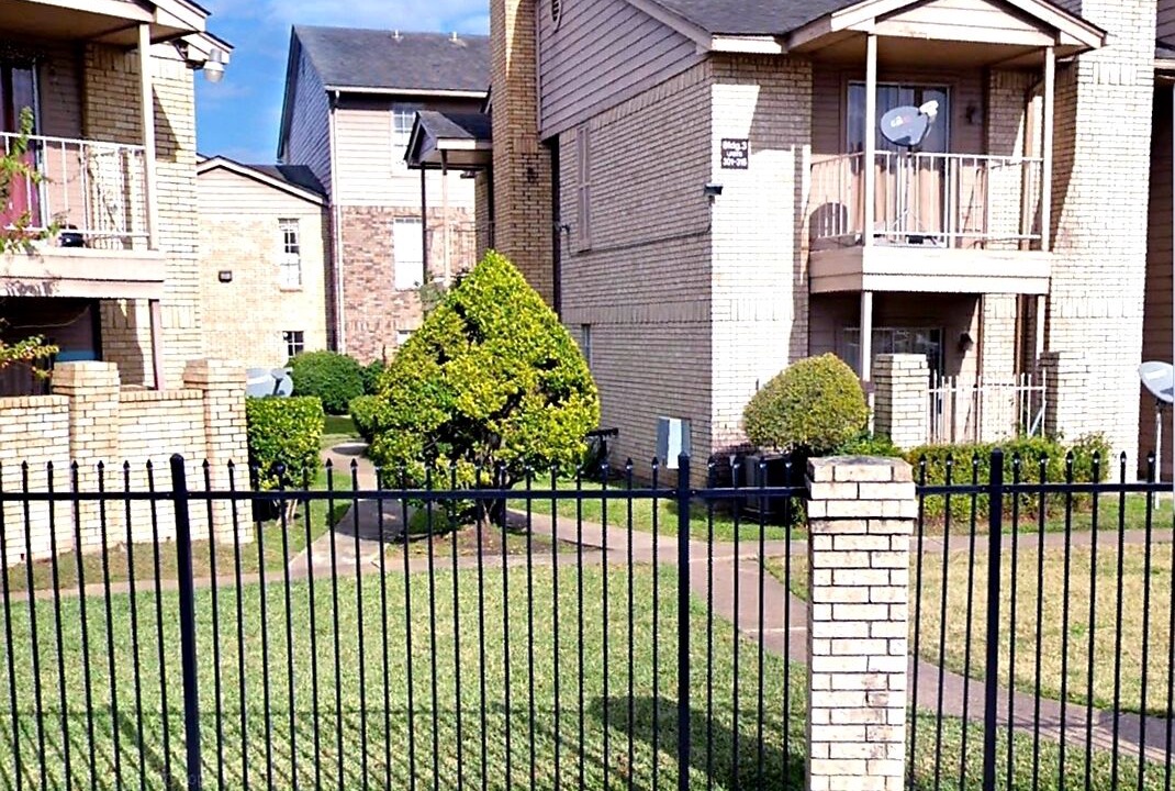 Photo of Outdoor in Greater Fondren Southwest
