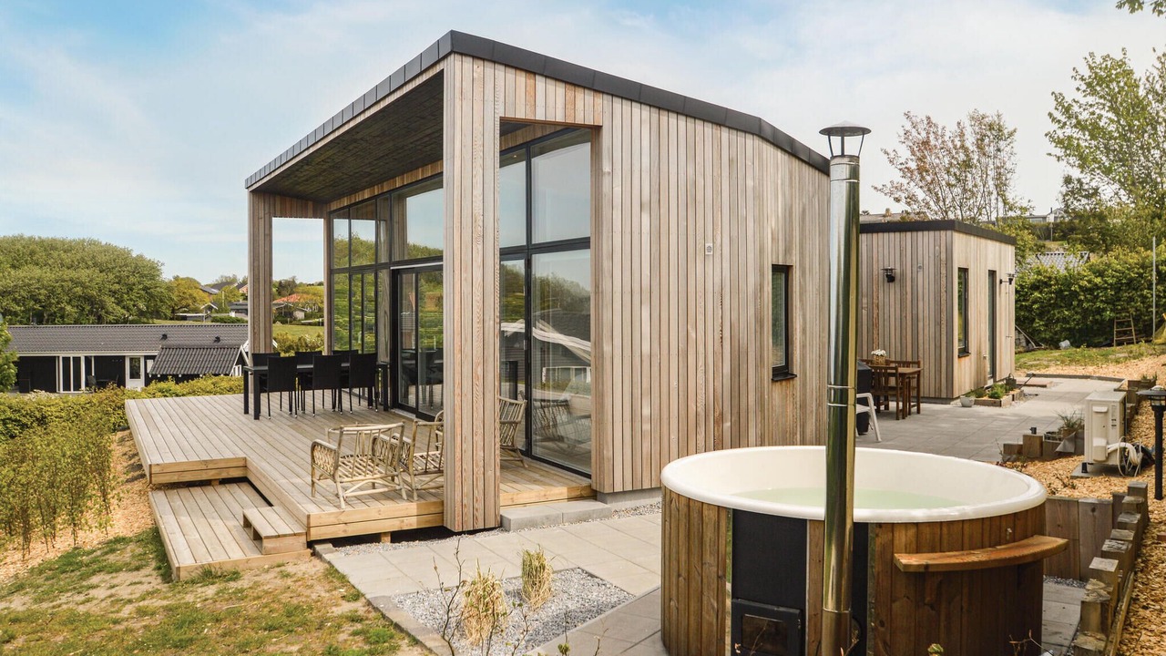 Photo of Others in Hvalpsund