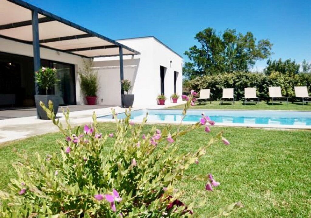 Photo of Outdoor in Saint-Martin-de-Crau