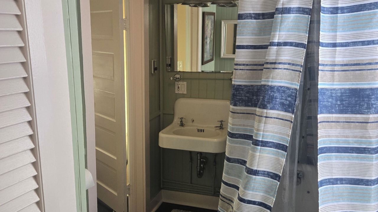 Photo of Bathroom in Haines Falls