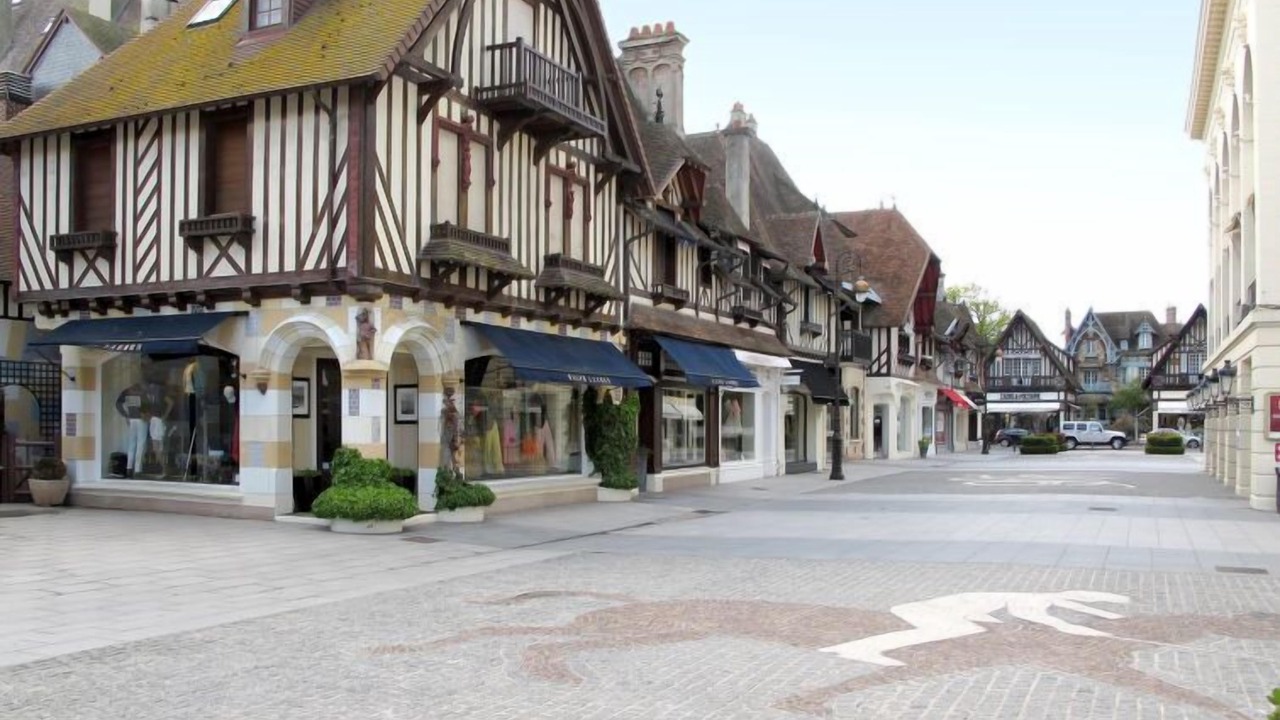 Photo of Others in Deauville