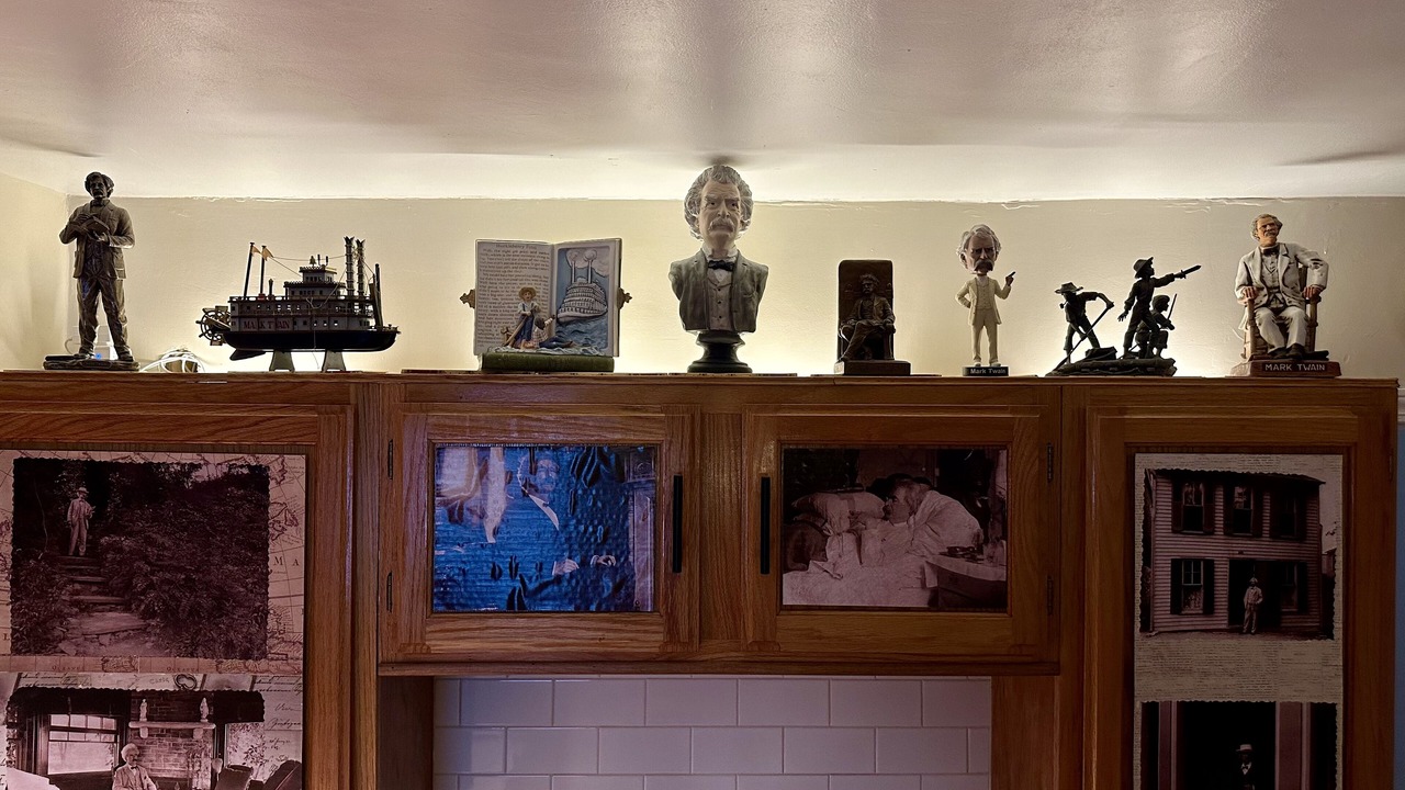Photo of Others in Hannibal