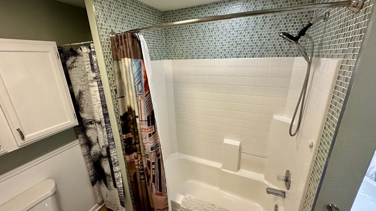 Photo of Bathroom in Hannibal
