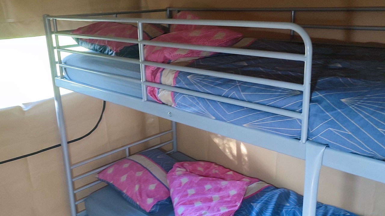 Photo of Bedroom in Engravies