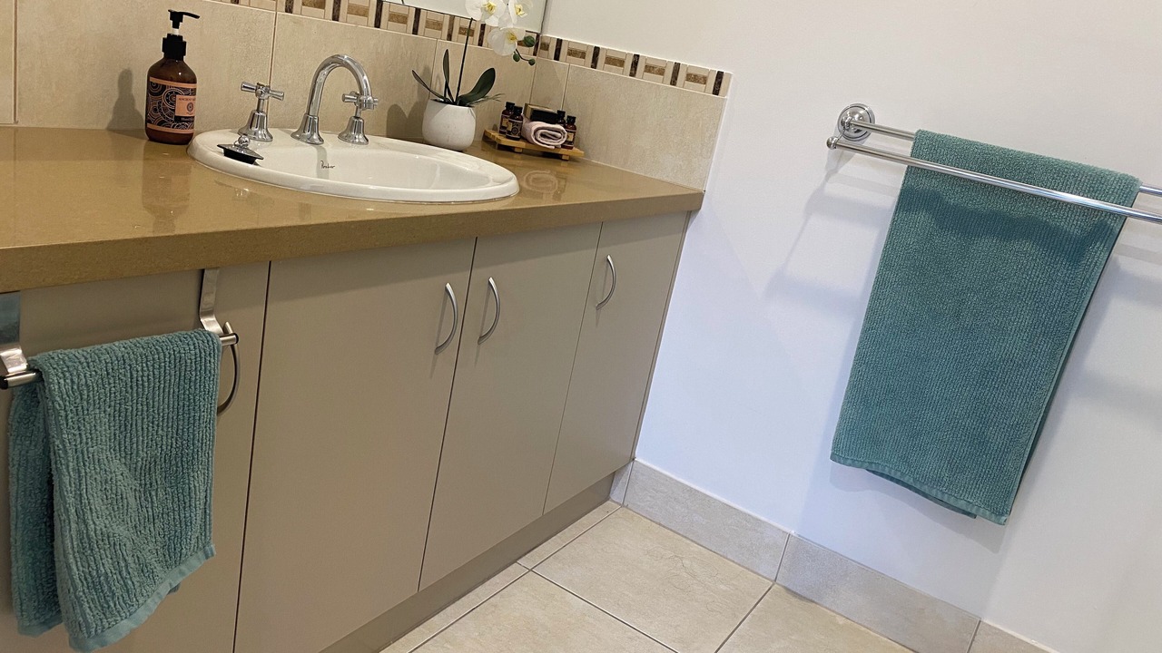 Photo of Bathroom in Yarrawonga