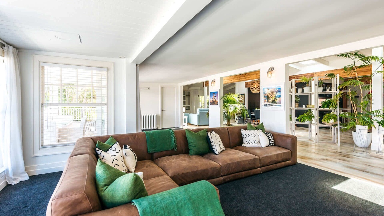 Photo of Livingroom in Surfdale