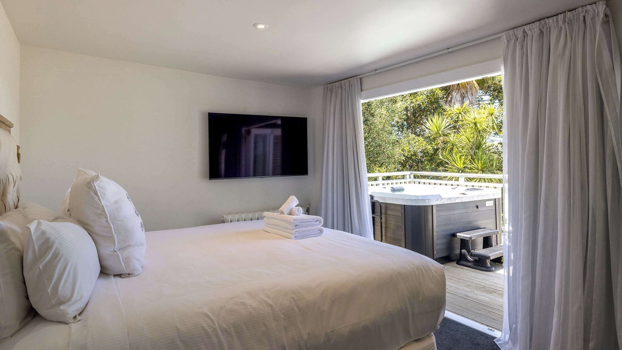 Photo of Bedroom in Surfdale