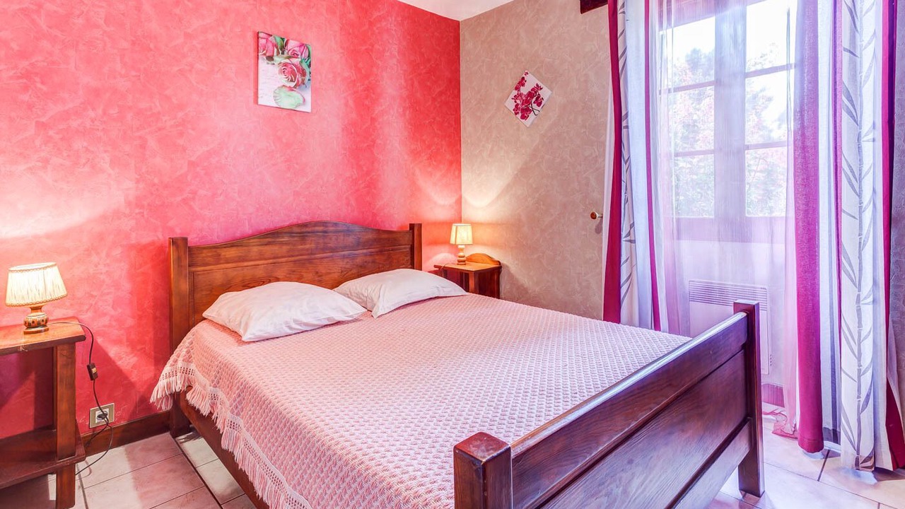Photo of Bedroom in Prats-du-Perigord