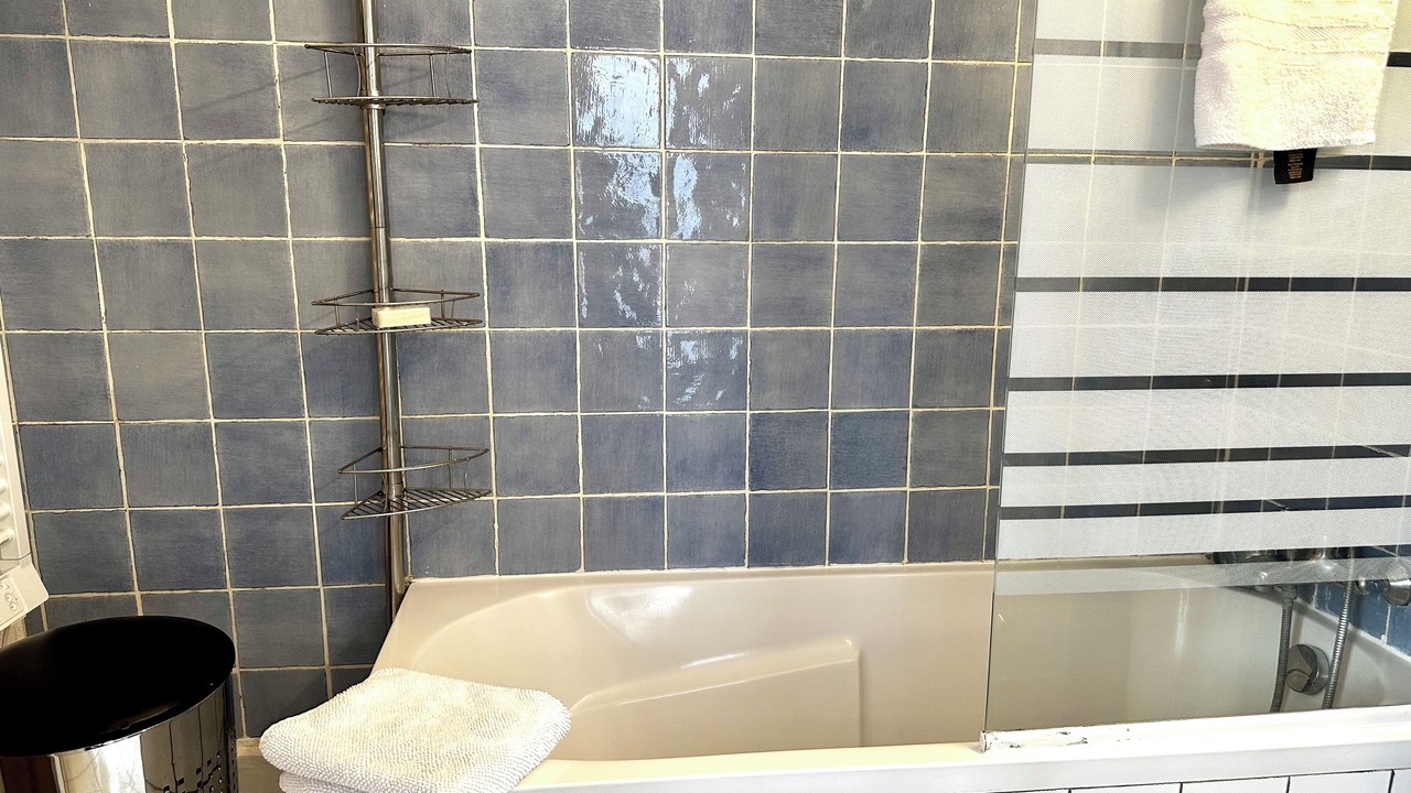 Photo of Bathroom in Arts-et-Metiers