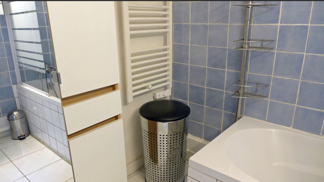 Photo of Bathroom in Arts-et-Metiers
