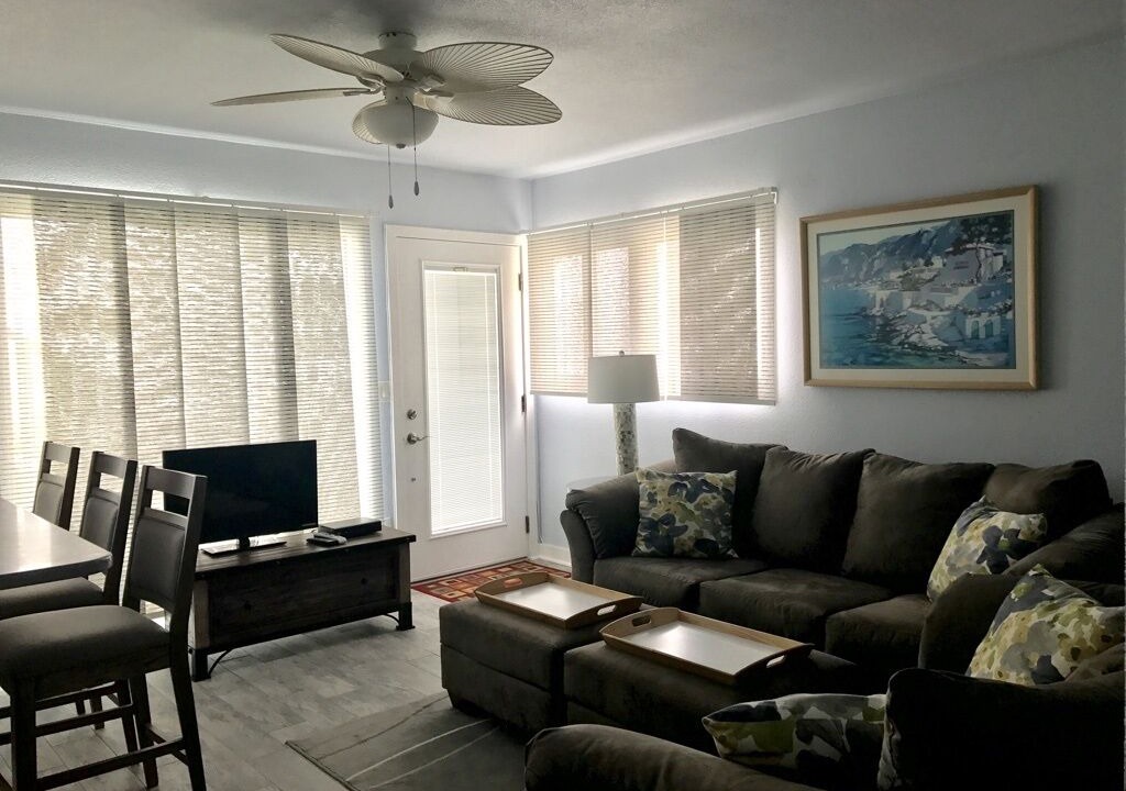 Photo of Livingroom in Mission Beach