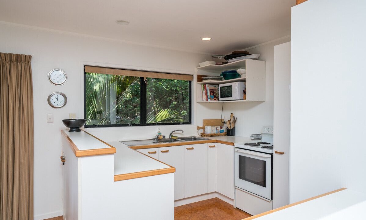 Photo of Kitchen in Langs Beach
