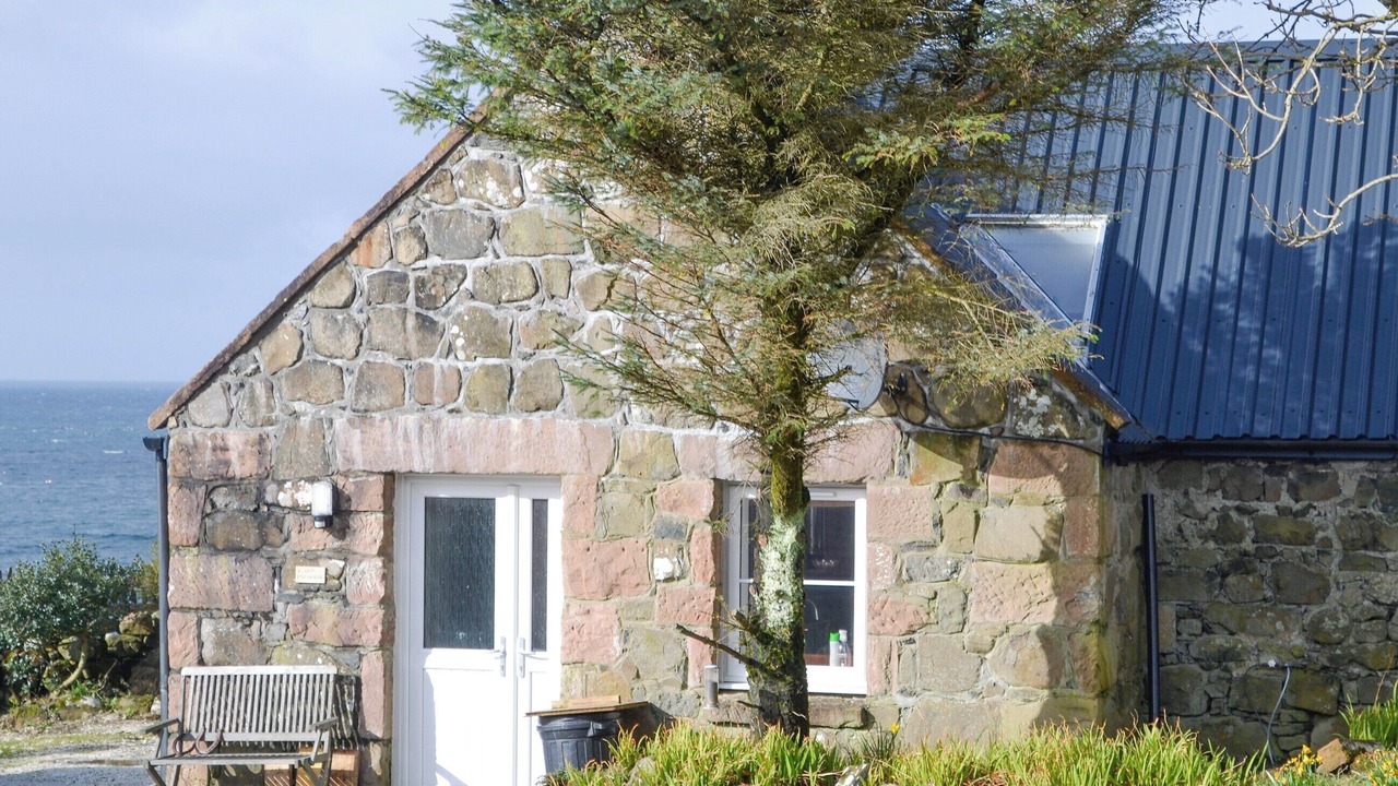 Photo of Others in Halistra