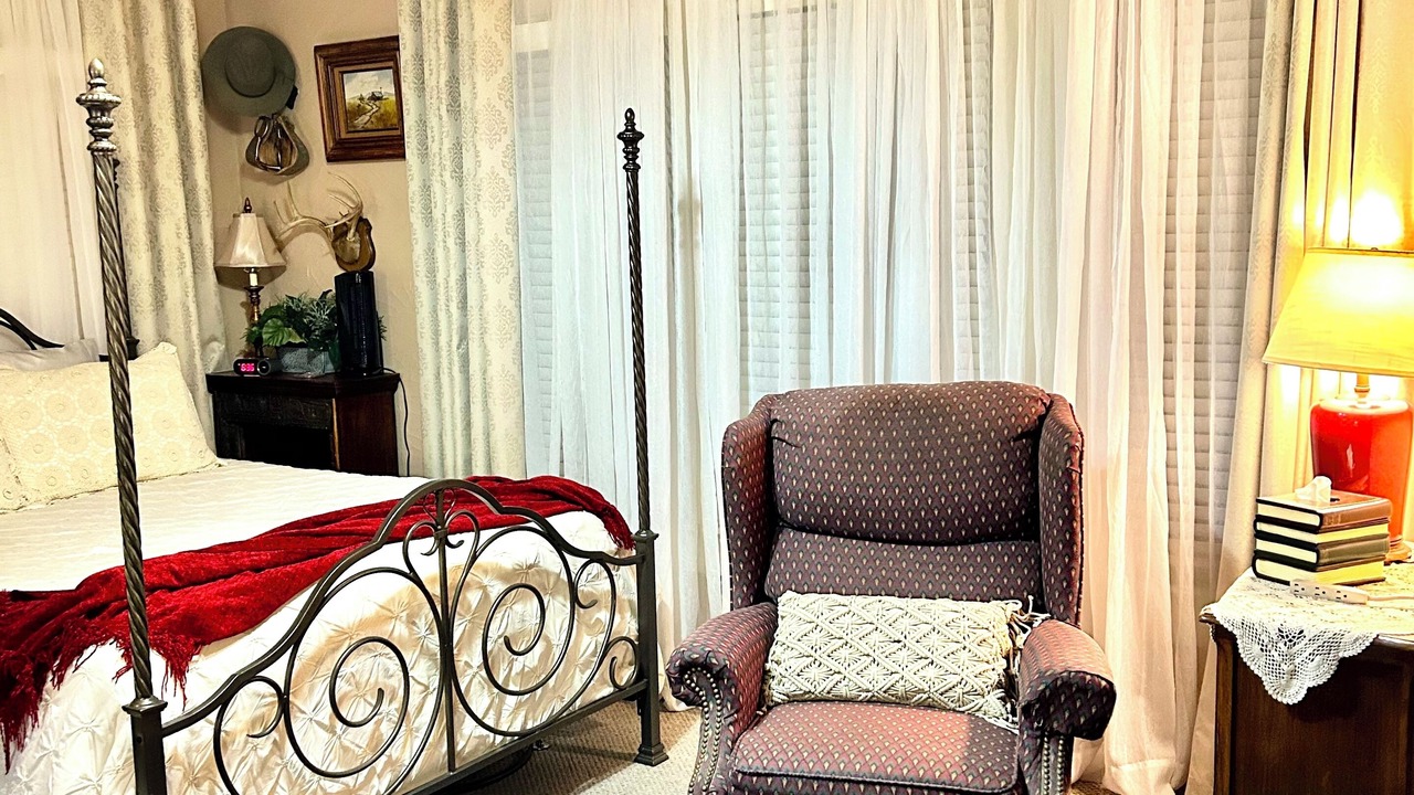 Photo of Bedroom in Kerrville