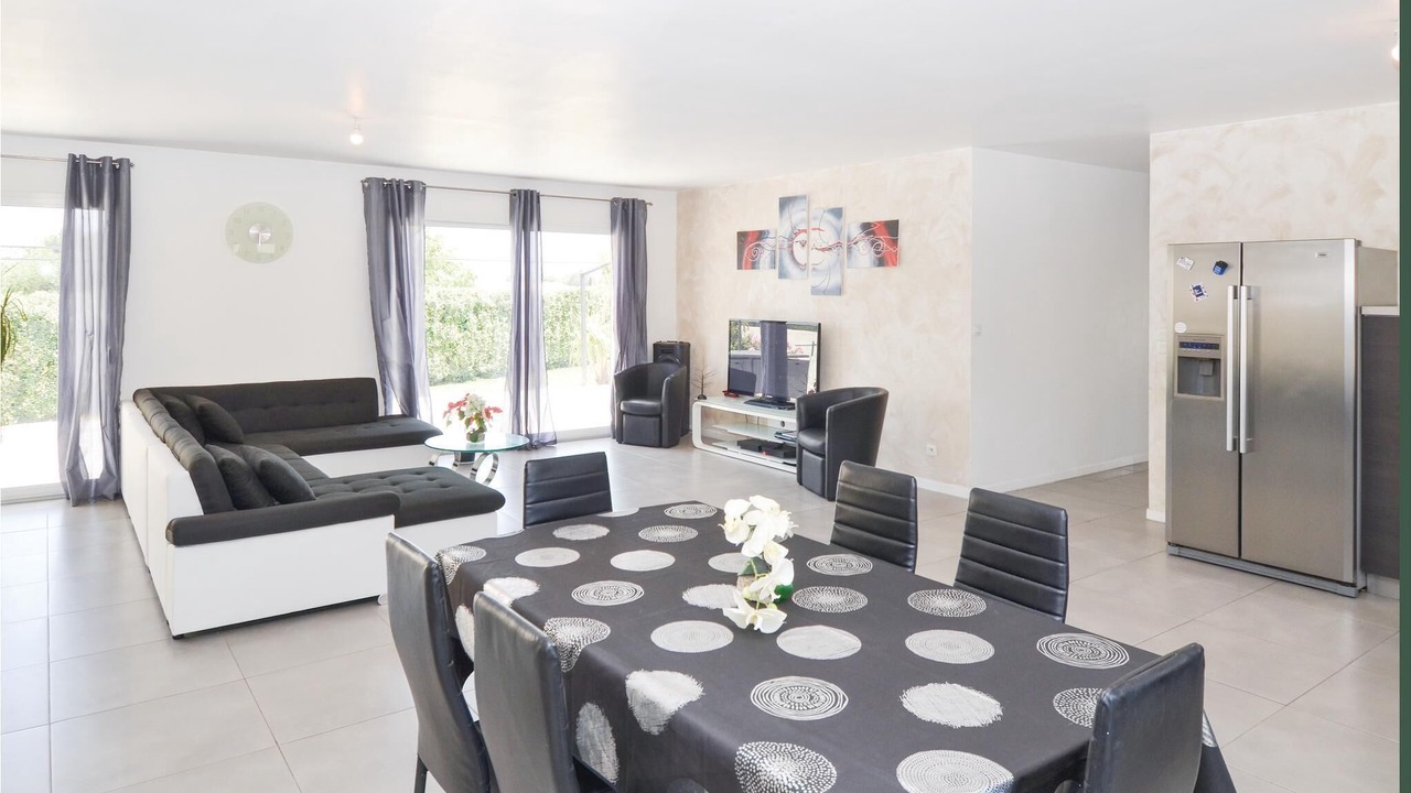 Photo of Bedroom in Sernhac