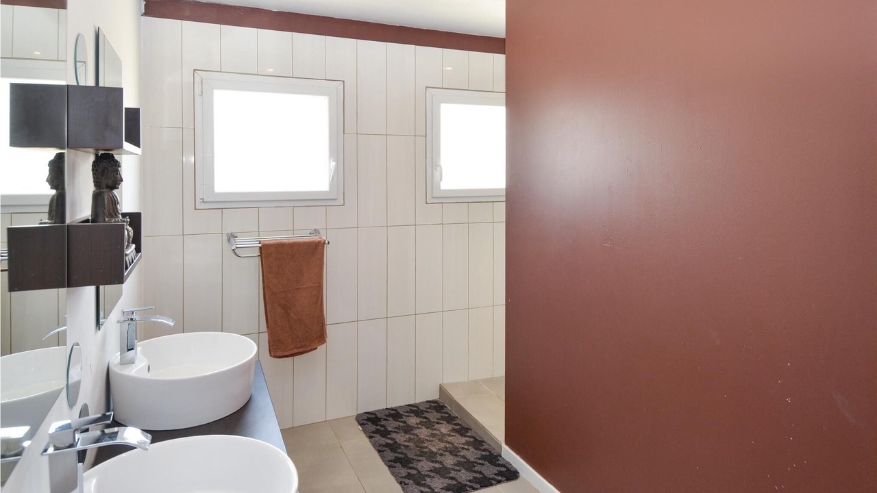 Photo of Bathroom in Sernhac