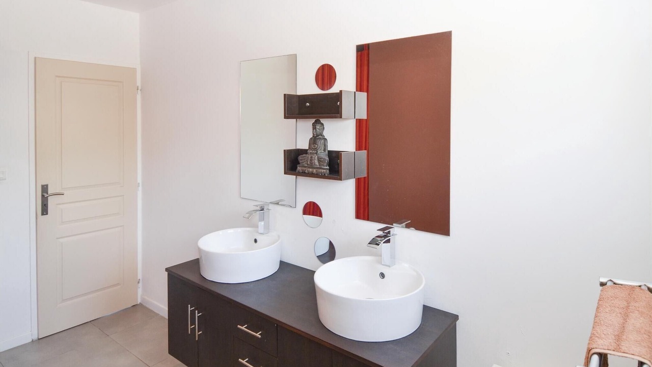 Photo of Bathroom in Sernhac