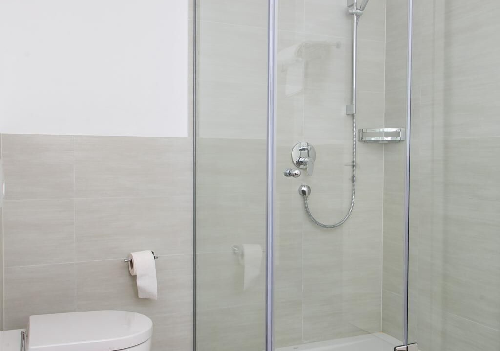 Photo of Bathroom in Drace