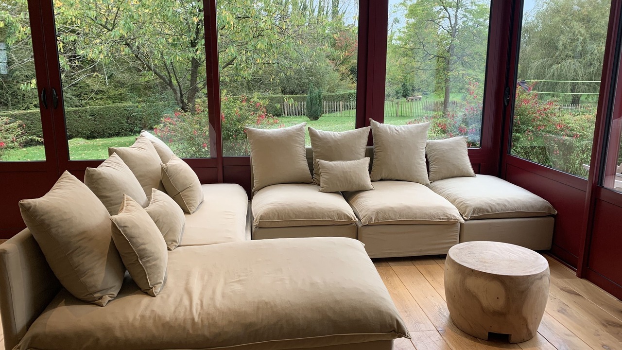 Photo of Livingroom in Saint-Quentin-en-Tourmont