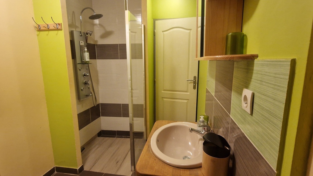 Photo of Bathroom in Lasalle